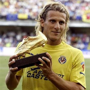 Forlan Aranycipő-díjjal - Európa legjobb góllövője 2005-ben